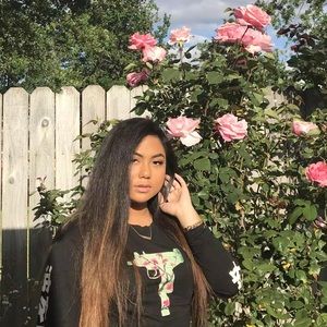 Meet your Posher, Kayla